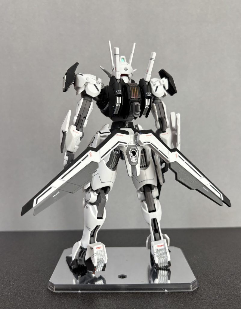 後ろ縦のルーバーみたいなデザイン結構好きです✨