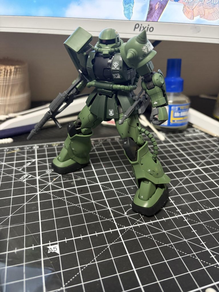 ザクII C-6/R6型–2枚目/制作者：BERLIOZ