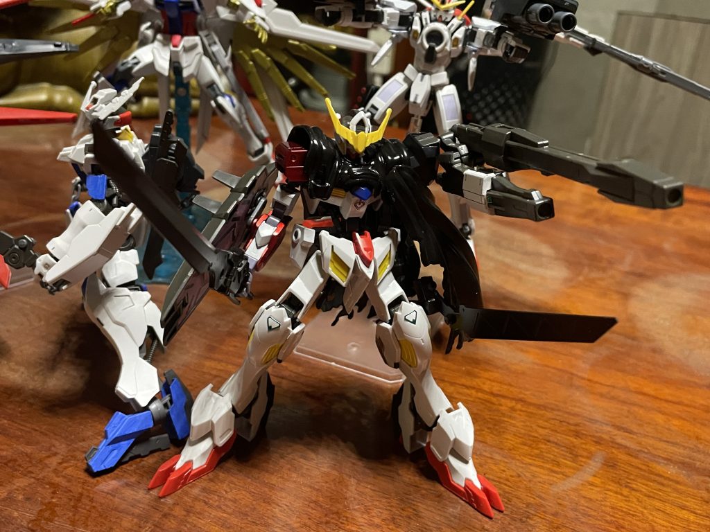 ガンダムバルバトス生け花バスタード