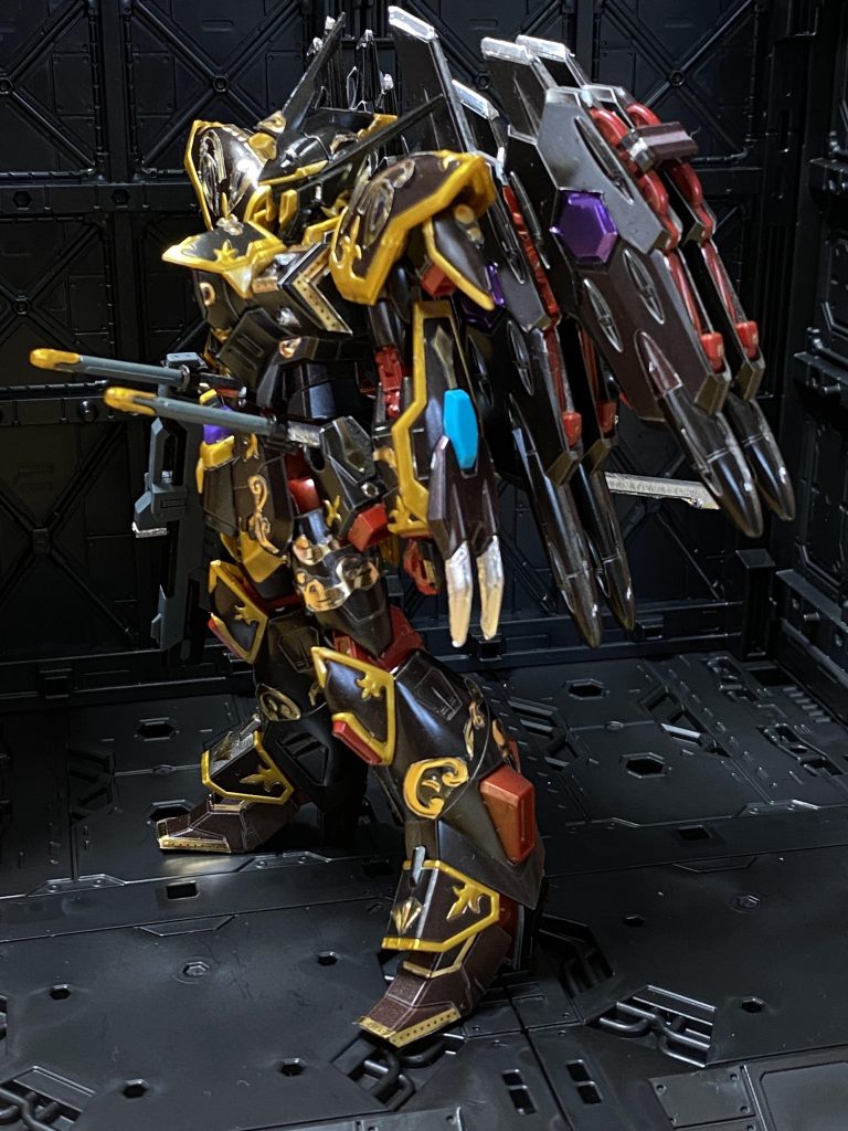 エンポスシールの余白がかなり多くて、それを取り除くのにえらい苦労しました。とはいえ、途中から、まぁええか?となってけっこう雑です💦ここを綺麗に除去できるともっと綺麗に出来上がるんだと思いますが、まぁ、それはそれとして、、、