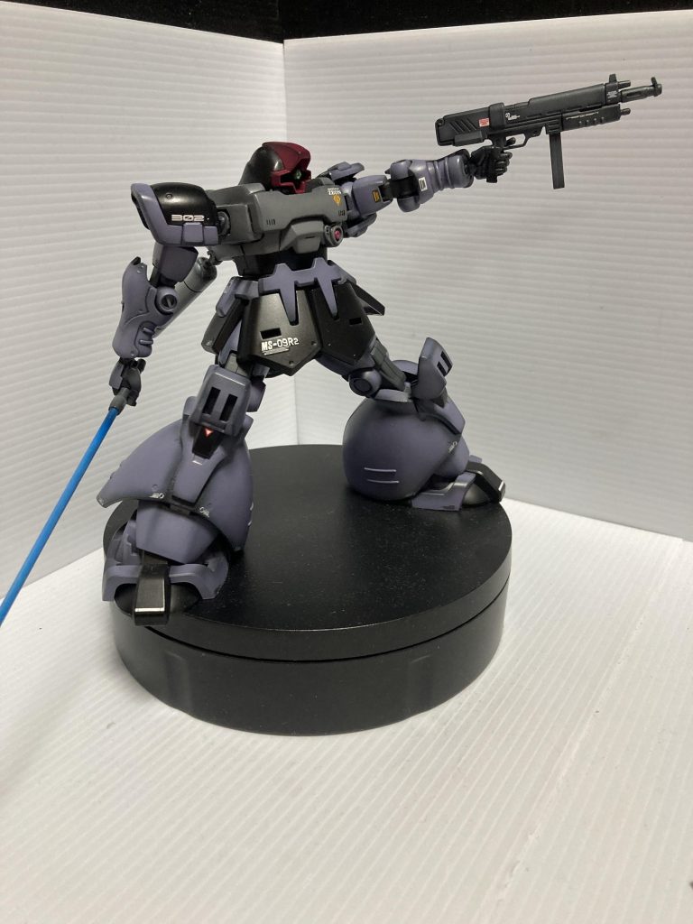 今回ハンドパーツはケンプファーの物を少し加工して使ってます😊