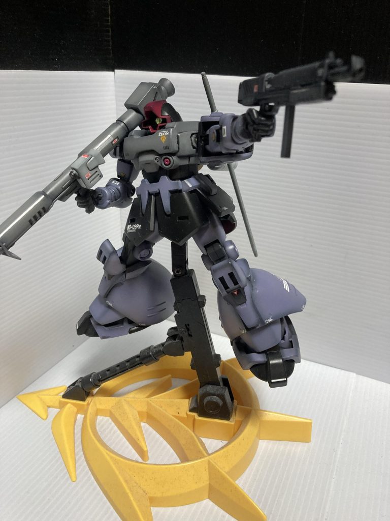 パッケージにありそうなポーズ