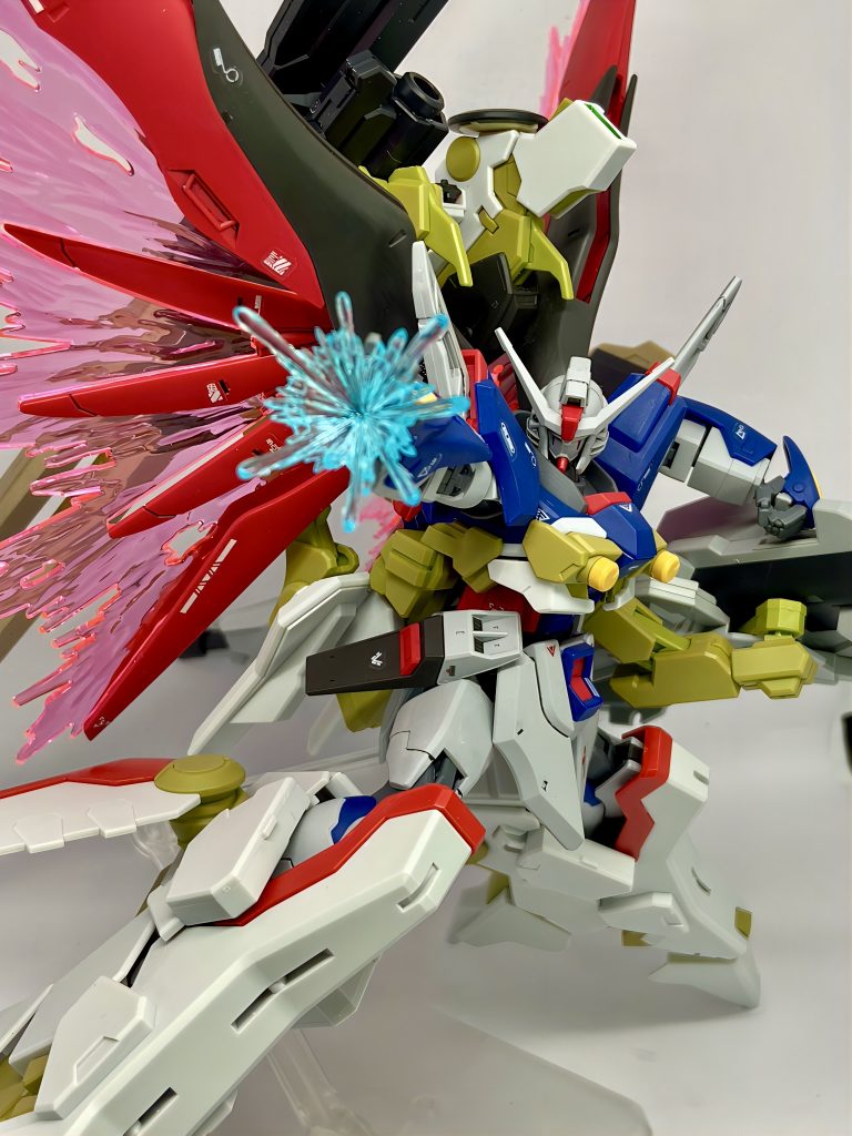 デスティニーガンダム　ゼウスシルエット