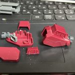 ショルダーランチャーを塗り分けのため切り離し。合わせ目は段落ちモールドとする。2[…]