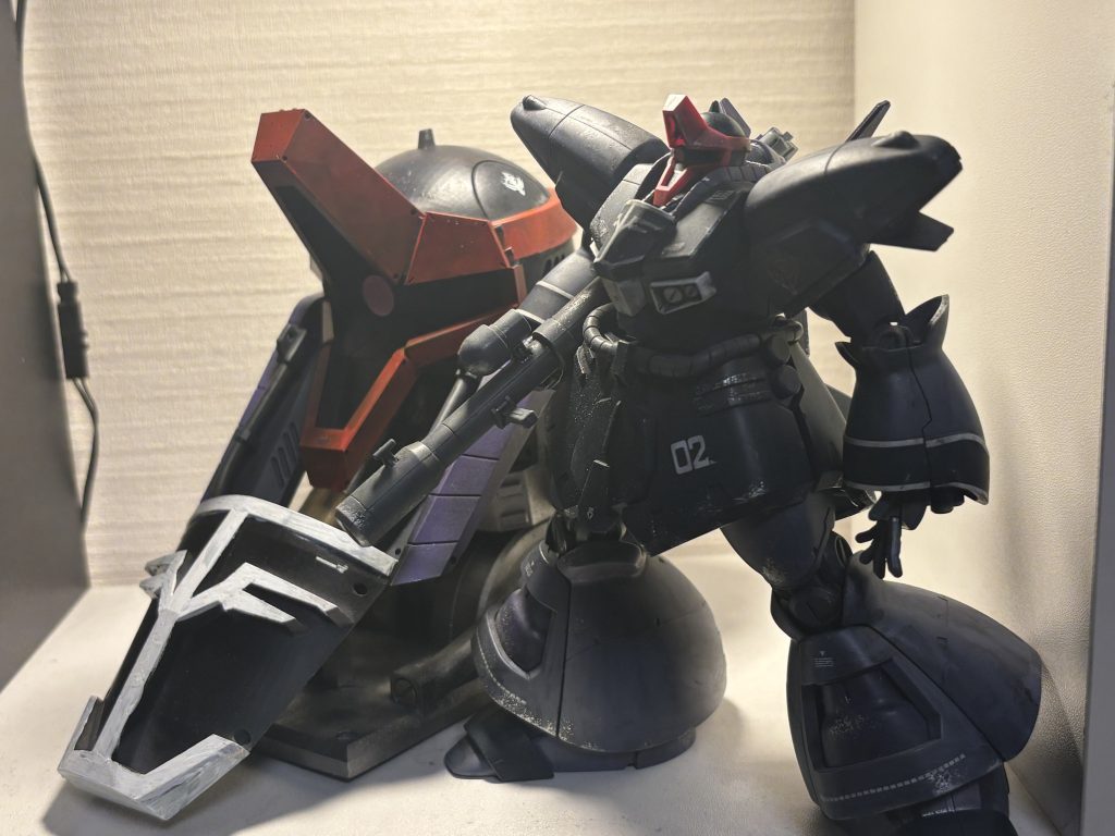 hgと比べるとそのデカさが伝わりますかね