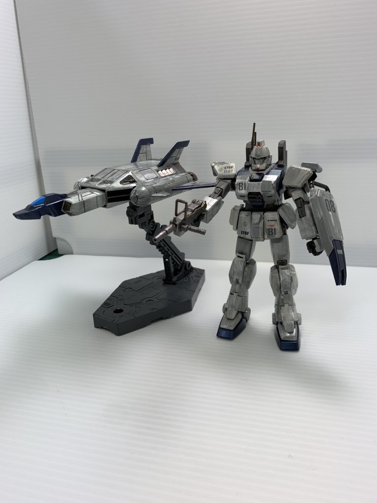 戦闘機小隊のコアブースターとEz8のツーショット。