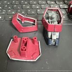 アンクルガードとリアスカートが薄い気がしたので、1ミリプラ棒を縁に貼り付けて厚く[…]