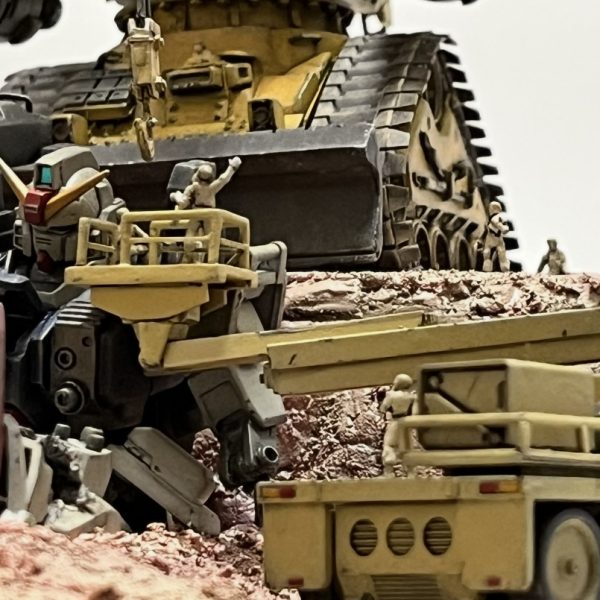 「そろてん!」申し込みできました😄。6月14日(日)11:00〜17:00 静岡駅南口のサウスポット静岡3階「静岡ホビースクエア」にて開催です。人様に現物をお披露目するのはこれが初めてです😅。展示ブースサイズは600×450なので「ベルゲガンタンクのジオラマ」+「オデッサ市街戦のジオラマ」か?「キャルフォルニアベースのビッグサイズジオラマ」か?はたまた制作中の「ドムトローペンの新作ジオラマ」か?どれを展示するか?まだ決めかねています。日頃、応援して頂いてるGUNSTAフォロアーの皆様、宜しければ静岡へ遊びに来て下さい!会場は駅の目の前です。地元開催ではあるのですが現在の模活拠点が単身赴任先の名古屋なのでそのうちジオラマを陸送します😭。(5枚目)