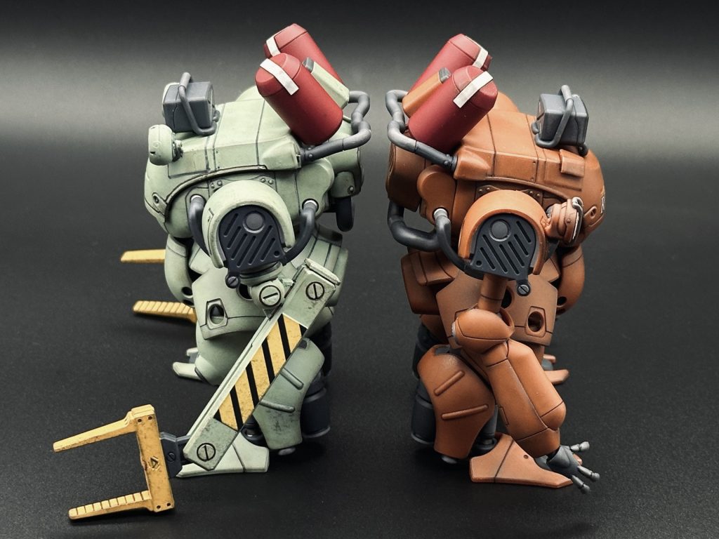 2体を側面から。