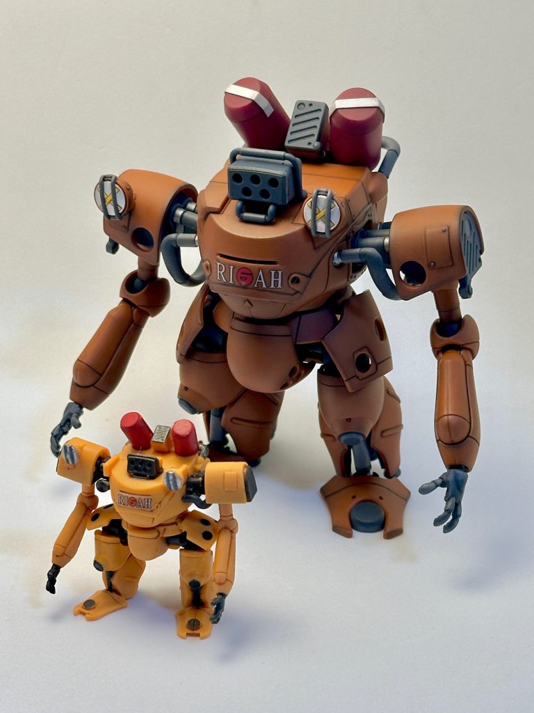 HGUCジム・スナイパーⅡに付属の1/144 ドラケンEと並べて。親子みたいでかわいい。