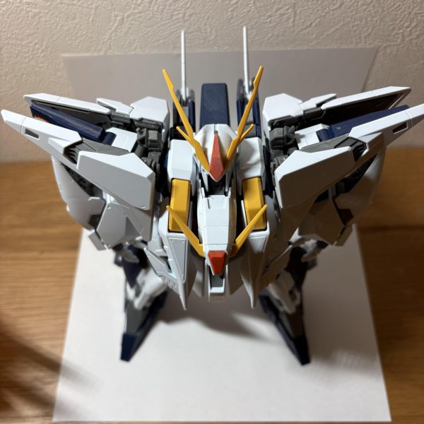 いやぁー待ちに待ちましたね、閃光のハサウェイ第二章キルケーの魔女。本当に面白かった、あんなの見たらΞ買わないわけない。けど近年のガンプラ品薄は尋常じゃないのでしばらく買えないと思ってたんすよ。ヨドバシいったらめちゃくちゃ売ってて。僕は肉欲も物欲も断ち切れない人間のようで気付けばΞの箱を持って帰りの電車に乗っていたんですね〜(((早くこの物欲と金欠から離脱しないと....)))というわけで積みプラは数あるわけですが今回ばかりはΞを先に組みます。ガッツリ改修してね。というわけで長くなりそうですがまたお付き合い頂きたく存じます。よろしくお願いします〜。つかクスィーデカすぎな、この前作ったクシャトリヤと並べてこのサイズ(?)、百式が腰の高さ(((???)))(3枚目)