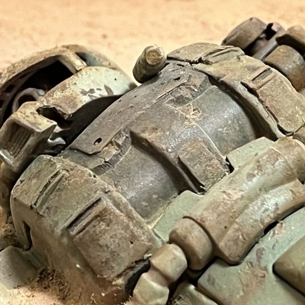 ラクダキャラバン完成！😆現地人もいい感じに仕上がりました。ザクが更に風化しました😁とりあえず真綿を広げて砂煙のイメージ作り…（5枚目）