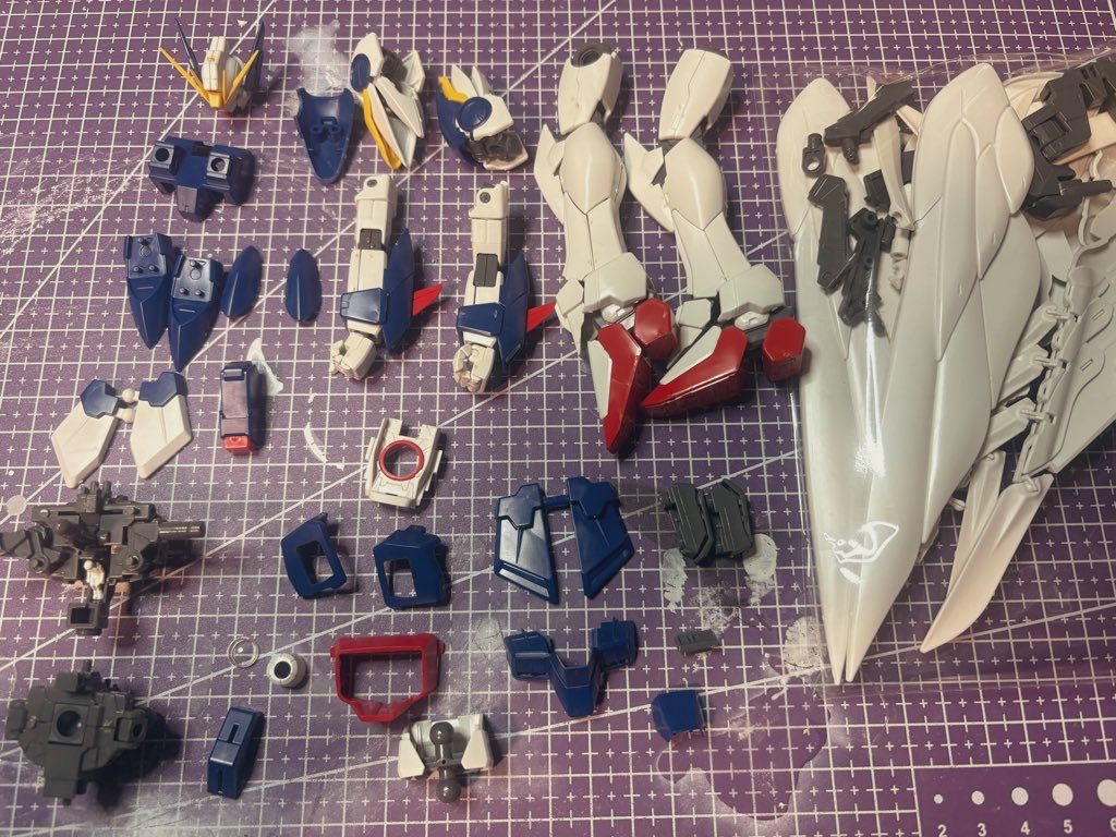 ウイングガンダムゼロEW.verSAKURA–2枚目/制作者：さりり