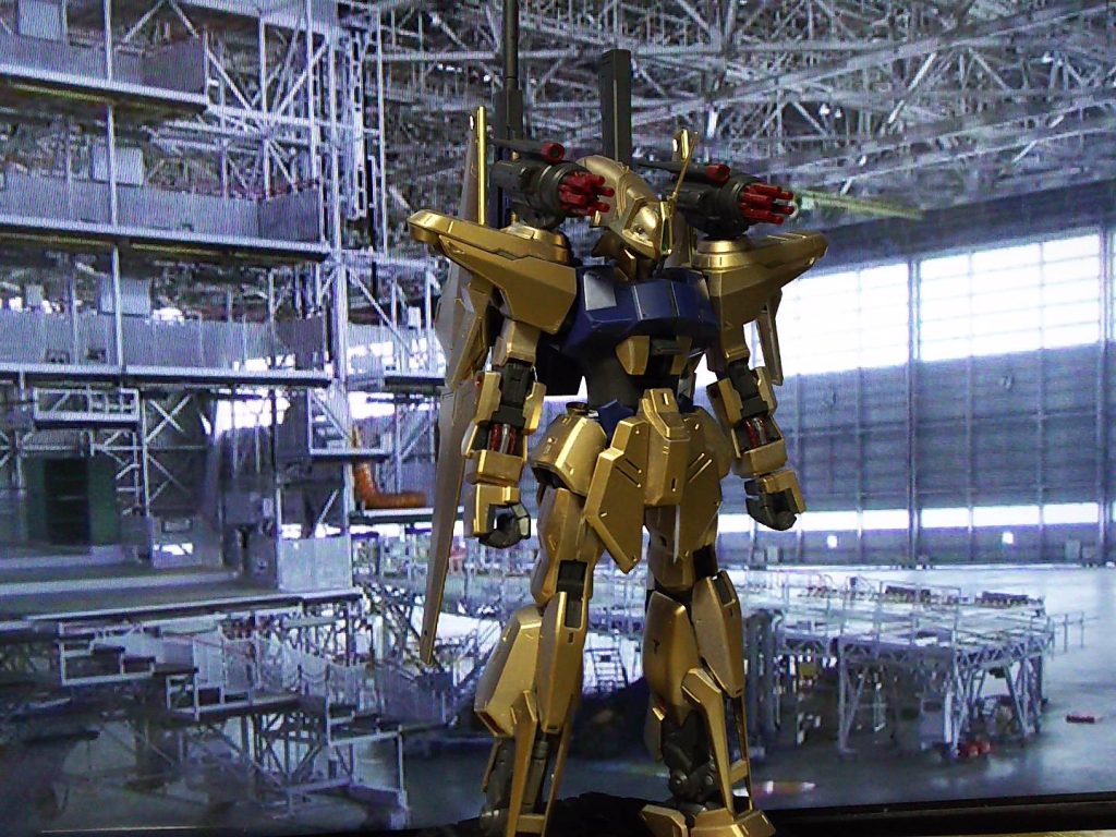 塗装したばっかりの状態実はカラーリングが金ではなく黄色なので金を塗ってます