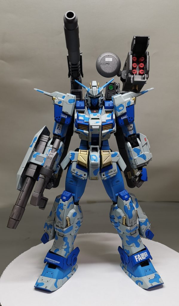 下半身がかなりマッシブで、上半身が寸足らずに感じたのでウエストを4mm、首も2mm延長してプロポーションを変更してみました(･ิ∀･ิ๑)ついでにチョコチョコスジ彫りも追加しました(*´∇｀*)&nbsp;