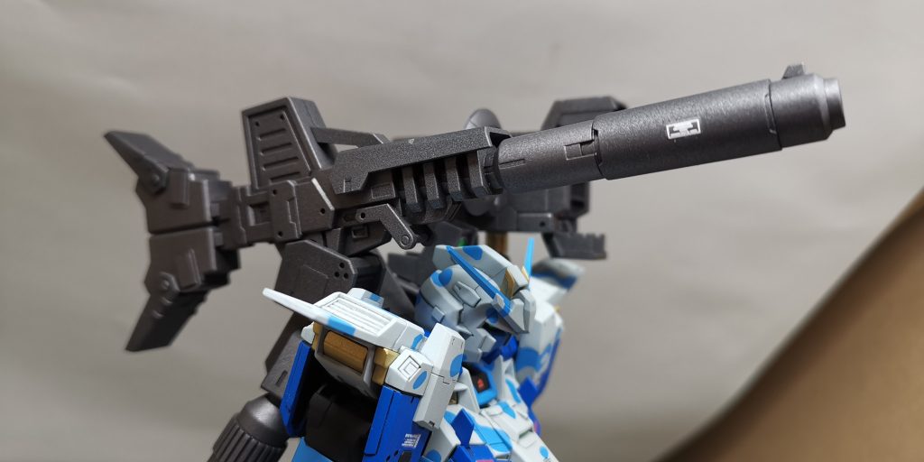 バズーカも前後に大幅に延長。コトブキヤのウェポンユニットを使用。