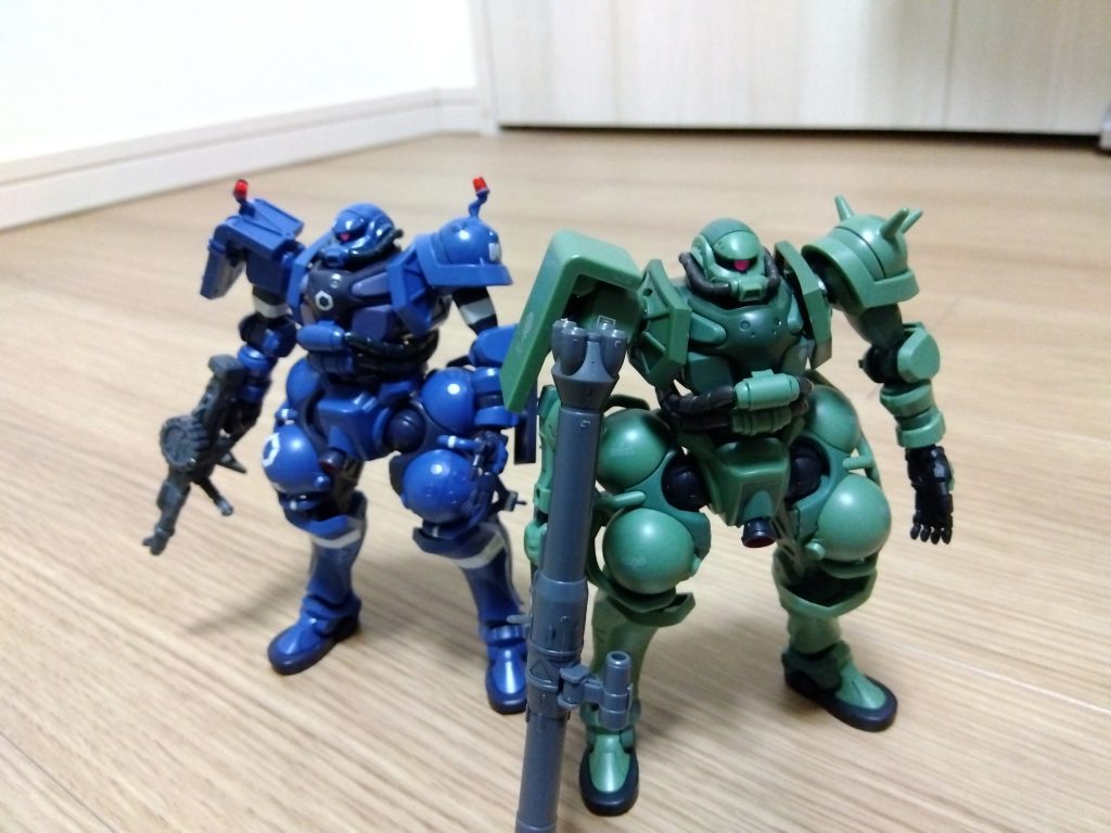 軍警ザクと