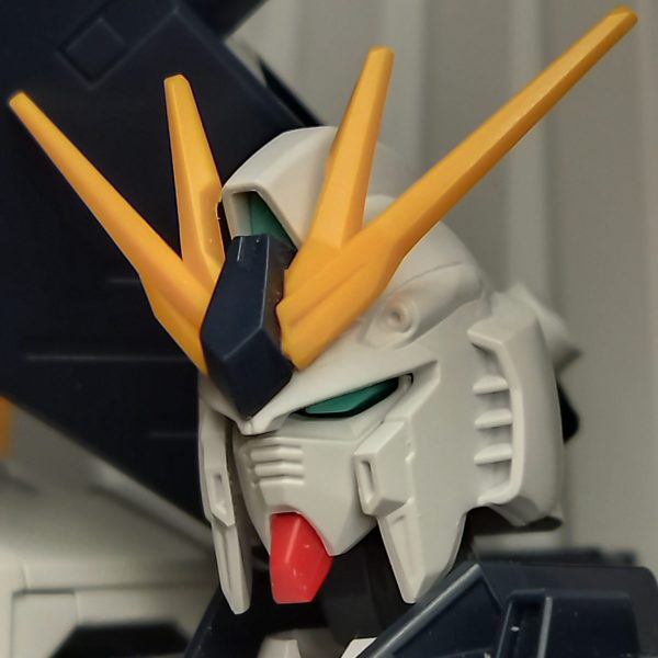 νガンダム　ダブルフィンファンネル