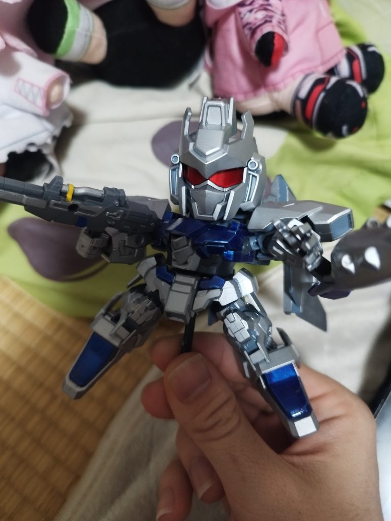 かなりデルタプラスのお顔も好みでなんだかんだ平手パーツ付いてるのが最高すぎる。動かしているとかなり稼動域が広くて結構ポロポロするところもないのですばらしい☆