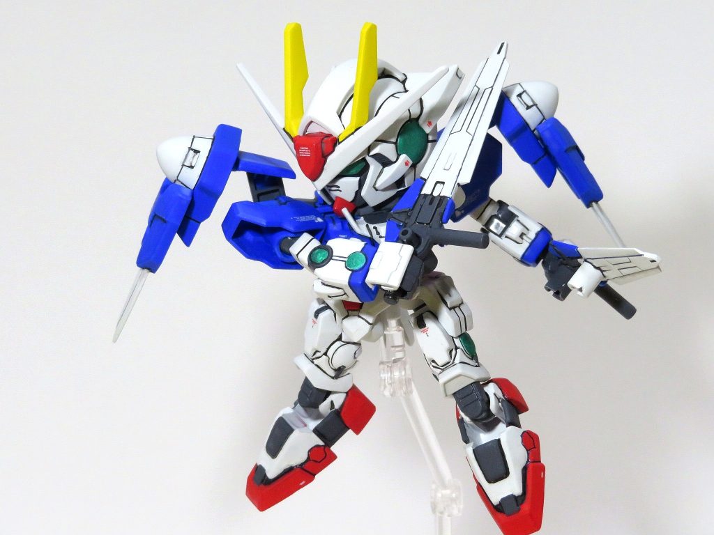 SDEXを作るのは久しぶりでしたが、やはり低価格キットの宿命か、色分けがほとんどされていませんが、プロポーションは素晴らしいです(o^∀^o)特にSDにしては等身が少し高めなのが個人的にとても好みです！合わせ目もほとんどありません。