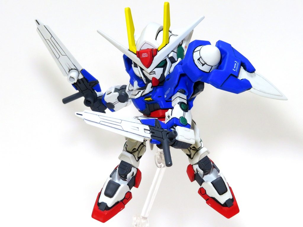 適度に情報量があるので、少しだけデカールを貼りました。