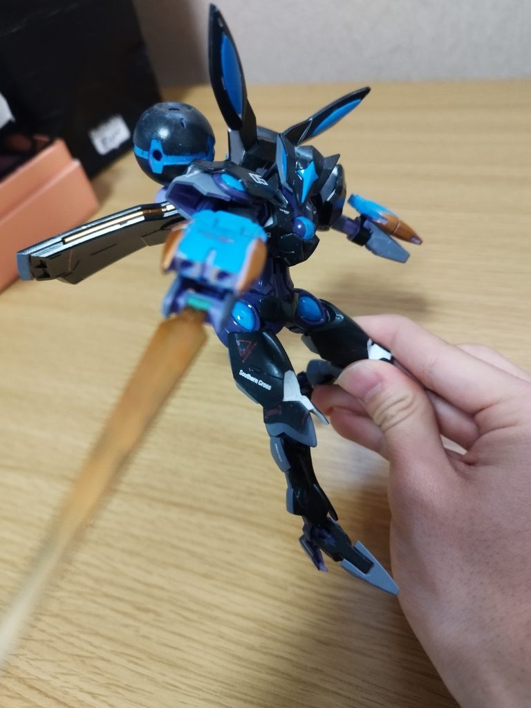 そして今名付けた光兎ソード、見た目まじでバエルのソードみたいですあと金に塗装したせいでマジでそれにしか見えません。両方つけれるんですが片方は無くしましたﾕﾙｼﾁﾃ