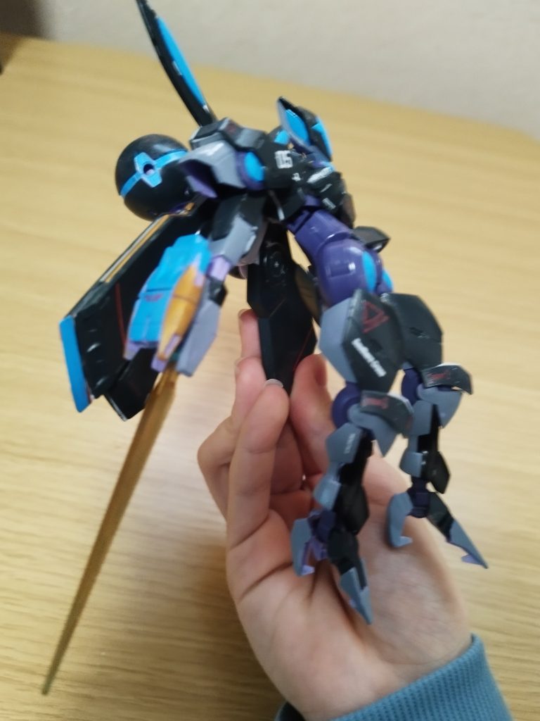 カラーリング黒ニュートラルグレースカイブルー金色白パープルサーフェイサーグレー今回は以上ですです！次は作成中ミキシングプラモを投稿できれば良きではまた！&nbsp;