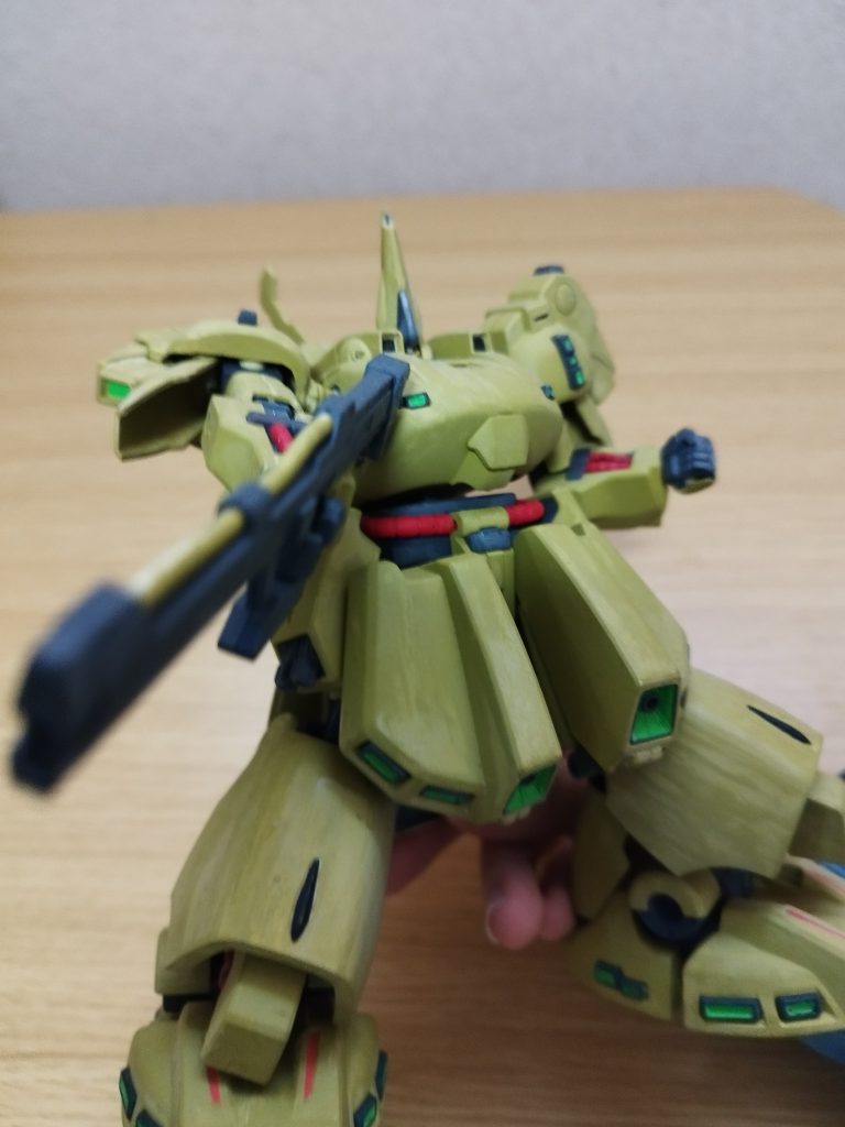 ジ・oはシロッコの搭乗機ですねこの無駄なコトロをすべて無くした感じが最高すぎますねこれまたガンダムでは一番好きなキャラはシロッコなんですよねやはりティターンズです