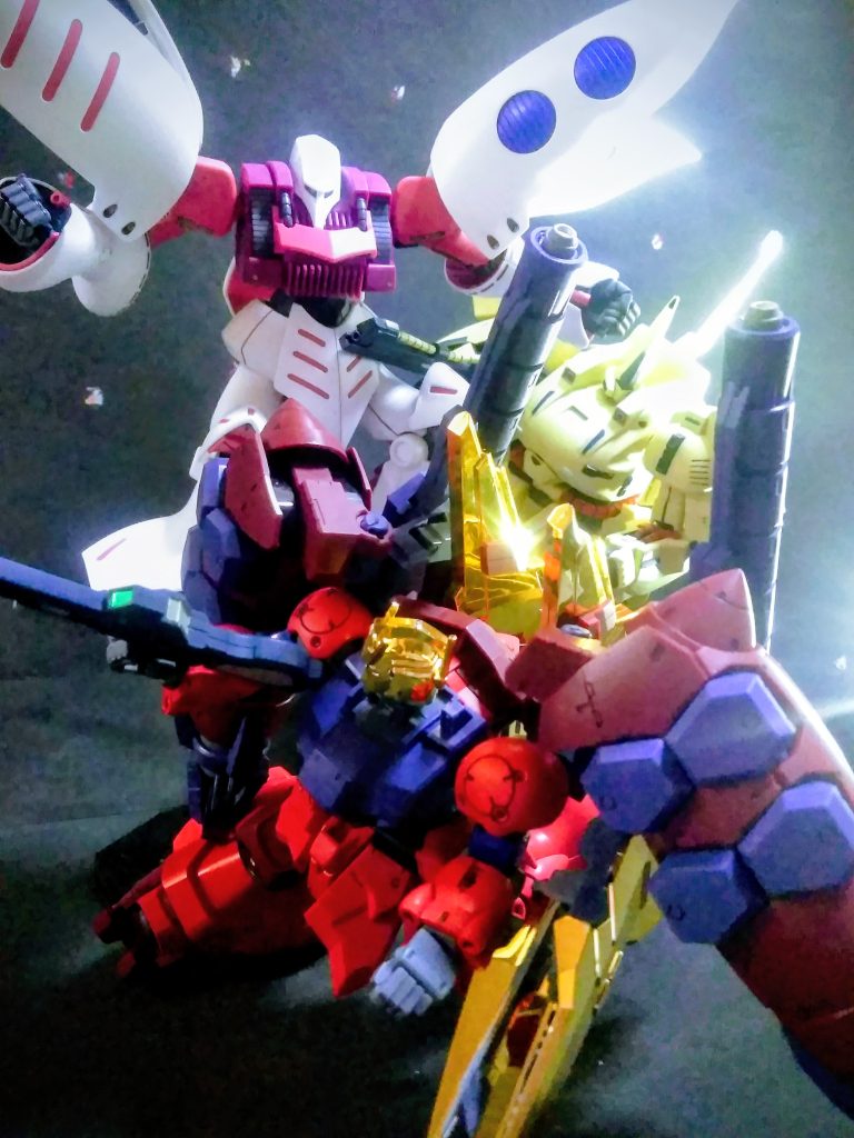 コロニーレーザーに向かうあのMS達・・・ほぅ？あの 三人 の対決とは最高のショーだなおや？！敬愛すべき元隊長と義理の弟が向かってくる💕