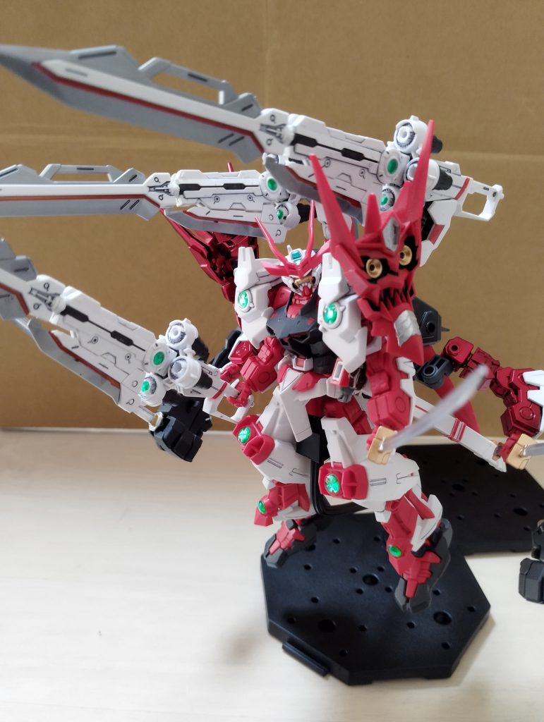 宝玉?のグリーンがアクセントになってる気がするw