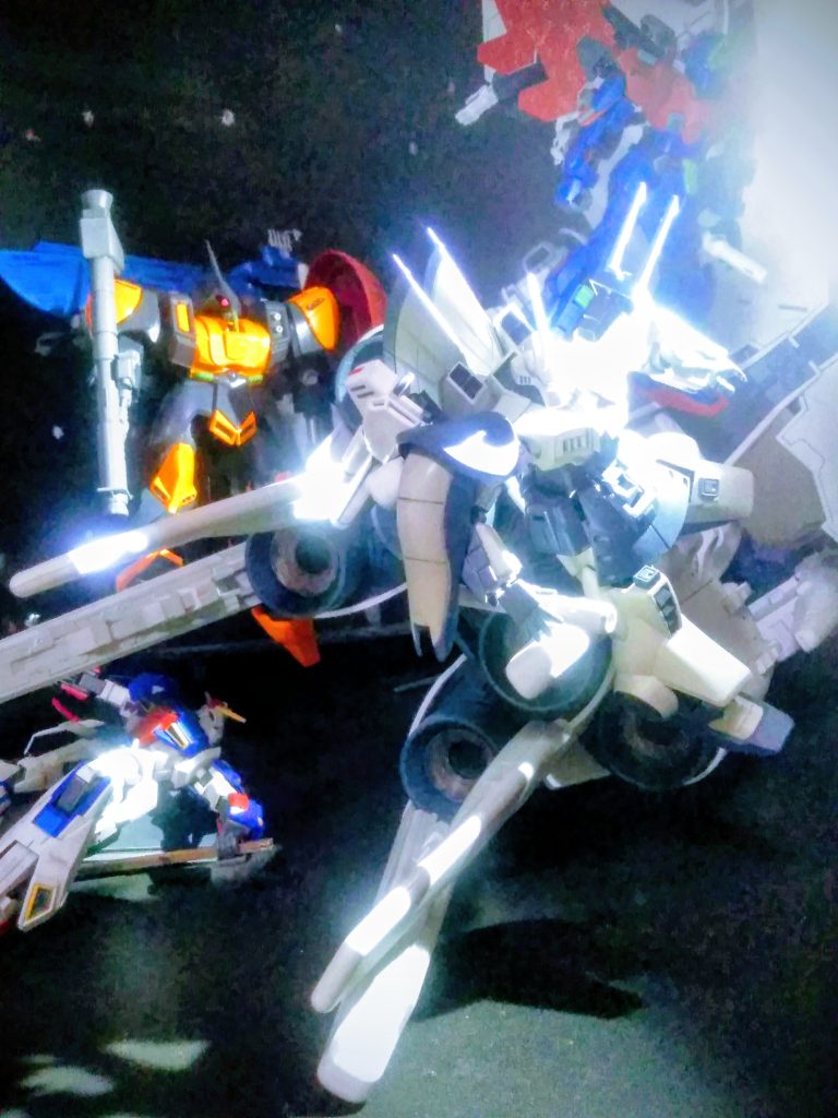 ティターンズ艦隊に向けて発射されるコロニーレーザーを尻目に『ガルス J』と『射 401』に促されルッキールー 大隊に戻る事にした『天斗 特務大尉』『アルカード 大尉』は只、観ているだけだった・・・　　　　　　　　　　　劇終&nbsp;旧HG ストライク ガンダム 改造&nbsp;[ クエスター Ⅲ &nbsp;]《デッド・エンド 3 システム》“Riders in the Skies“ζ 戻るべき処 ver, ζ【罪の贖罪編(84)】『見えると嬉しいなシリーズ』〔画角に入れるのシンドイ(;´Д`) ﾊｱﾊｱ〕　　　　　　　　　　　　Next time preview　　　　&nbsp;&nbsp; 　　　　　　『ACT ZAKU❓』&nbsp; &nbsp; &nbsp; &nbsp; &nbsp; &nbsp; &nbsp; &nbsp; &nbsp; &nbsp;&nbsp;&nbsp; &nbsp; &nbsp;お目汚し ありがとうございました。&nbsp;改めて『機動戦士 Ζ ガンダム』の感想❓を＼(_ _)ガンダムが黒い❗しかも 3 機出現❗❗シャアが味方❗❗❗ガンダムを盗んで行く❗❗❗❗連邦軍同士で内乱❗❗❗❗❗ブライトが登場❗×6シャアがガンダムタイプに乗る❗×7可変機体出現❗×8カイが出た❗×9ハヤトが太った❗×10アムロが駄目だ❗×11セイラさんが喋らない❗×12サイコガンダム❗×13Z ガンダムのデザインと変形が斬新過ぎる❗×14カツがウザい❗×15ジオンの残党❗×16アムロなのにゲルググみたいなMS❗×17ドイツもコイツも言ってる事が理解出来ない❗×18皆コ○しの富野の本領発揮❗×19ピンクとかのモヤモヤが見える❗×20主人公がBad エンド❗×21次回作はゼット(Ζ)がもう一つ付く❗×22劇場版は無難な方向に改変された❗×23その為、ゼット(Ζ)がもう一つ付くヤツが無くなった？❗×24&nbsp;未々在るとは思いますが、取り敢えず思い付くのはコンナ処です。ナンにせよ《《《凄い作品》》》なのだなぁ⤴️⤴️と！改めて思い知りました(￣ヘ￣メ)でも💖其処が大好きです&nbsp;(* ´ ▽ ` *)ﾉ