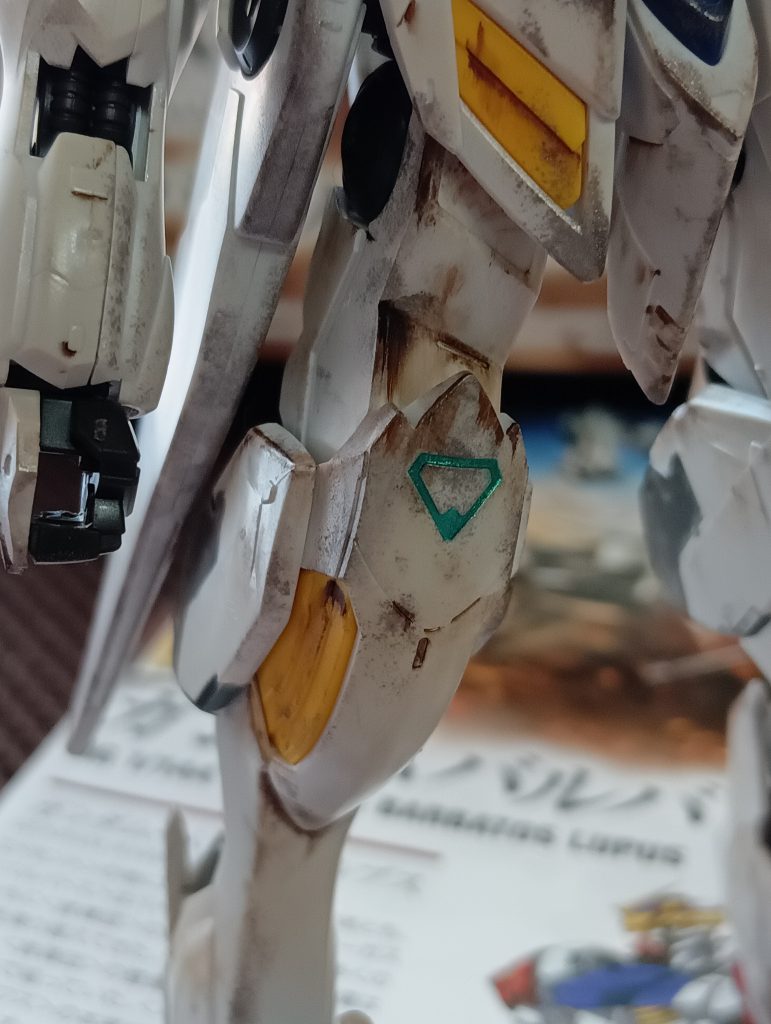 例の錆流れになってしまった汚れですね、