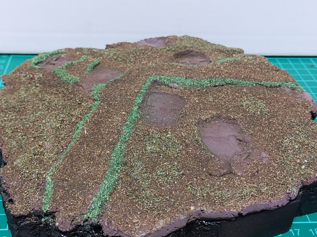 このジオラマで使ったお金は550円 &nbsp; &nbsp; &nbsp; &nbsp; &nbsp; &nbsp; &nbsp; &nbsp; &nbsp; &nbsp; &nbsp;安い(「・ω・)「最近のダイソージオラマで使える商品が多くて助かる(´；ω；｀)&nbsp;