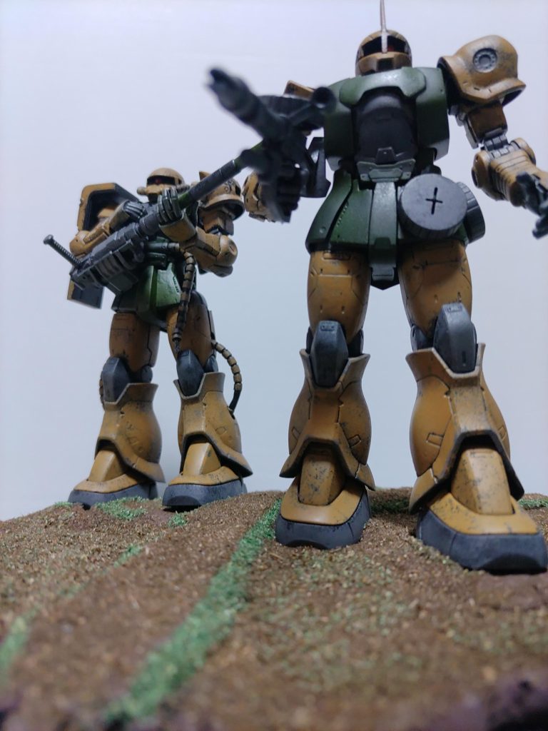 昨日投稿した08小隊に出てくるトップ小隊用のジオラマです。ちゃんとアニメのシーンの再現ができて良かったです(*^^*)