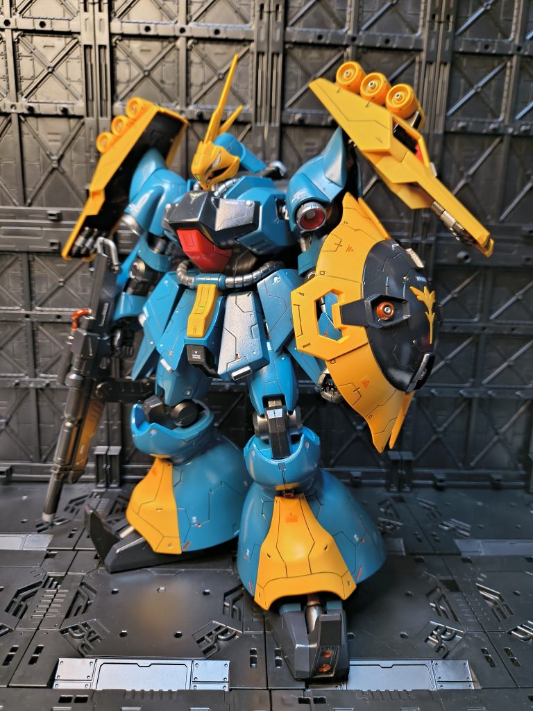 REヤクト・ドーガ(ギュネイ・ガス専用機)