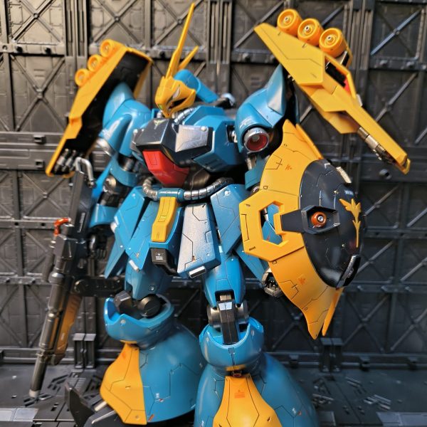 REヤクト・ドーガ(ギュネイ・ガス専用機)