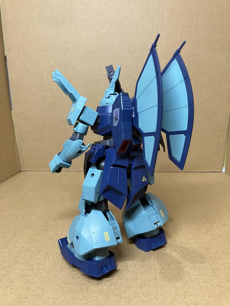 ディジェの欠点は、バックパックの穴が、共通規格でないところだと思います。微妙に幅が違うので、いつも困ります。