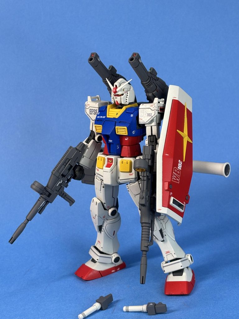 もう一体からショルダーキャノン借りた。