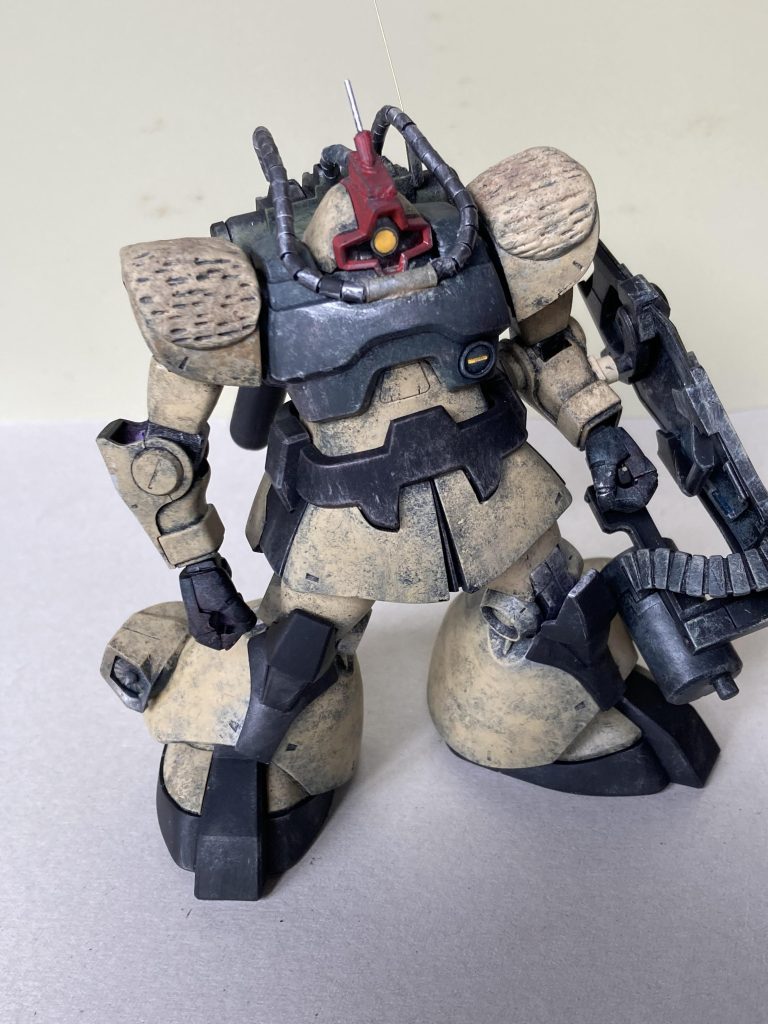 動力パイプは自炊です。芯には形状記憶プラスチックなるもの。これは手芸屋さんで発見。それに、アイロンビーズをチマチマ‥。