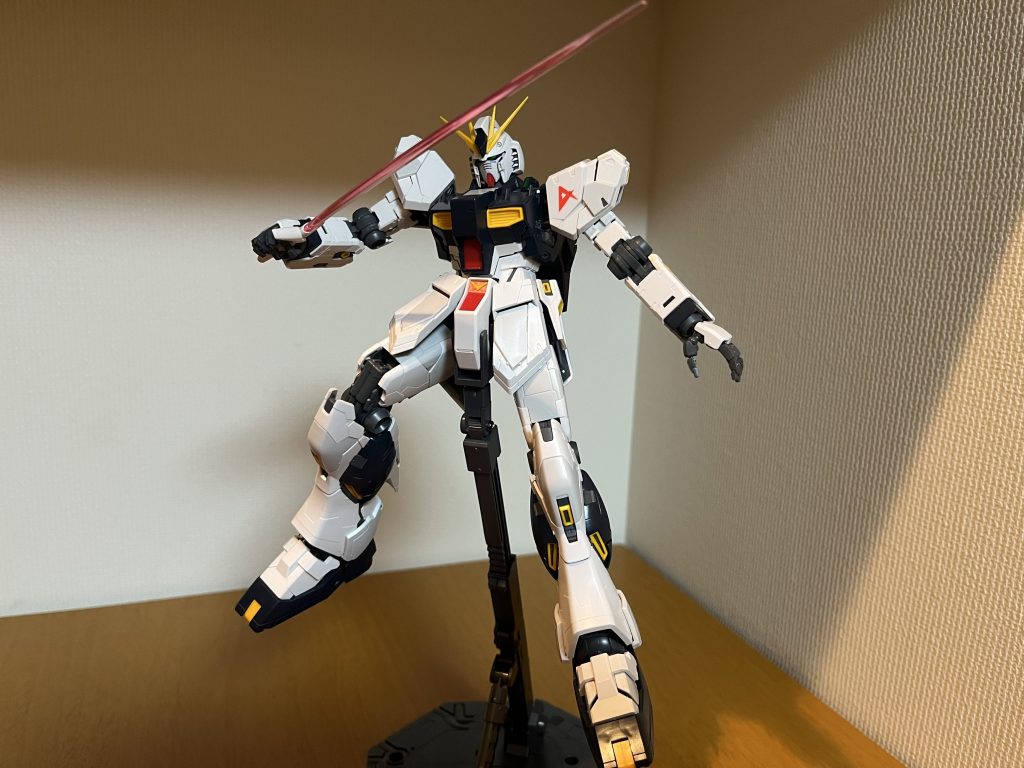 MG νガンダム Ver.ka–3枚目/制作者：刺身オレンジ