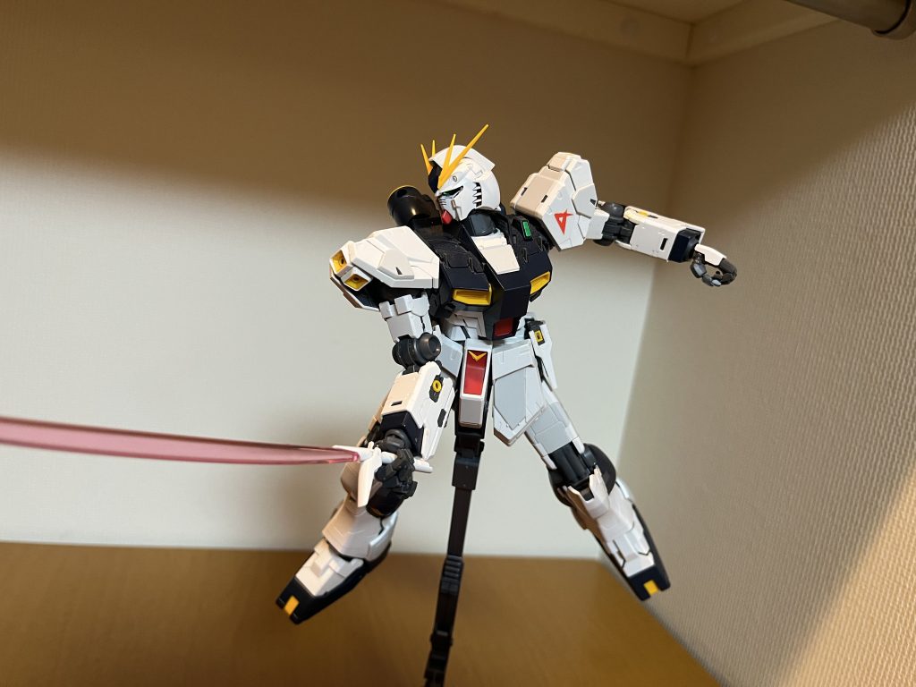 MG νガンダム Ver.ka–5枚目/制作者：刺身オレンジ