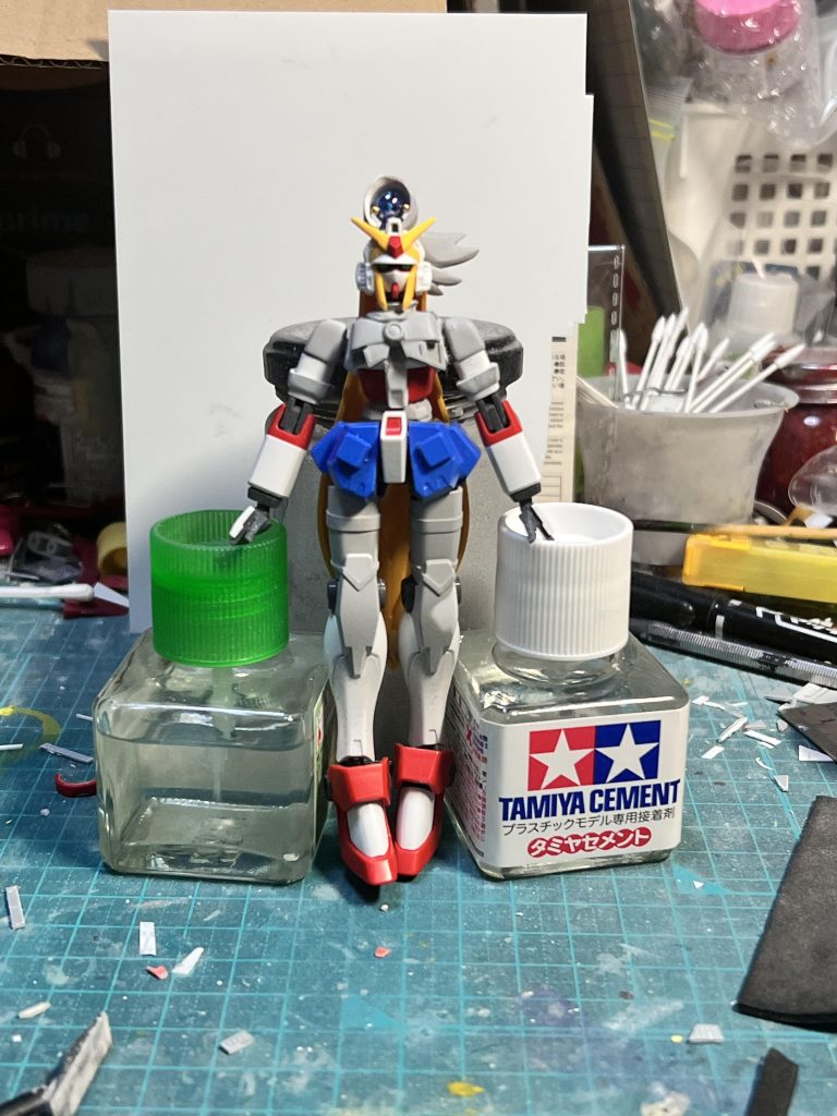 塗装前の状態です。ほとんどベースのノーベルのままですが、肩周りはゴツくならない様にあれこれ弄りました。