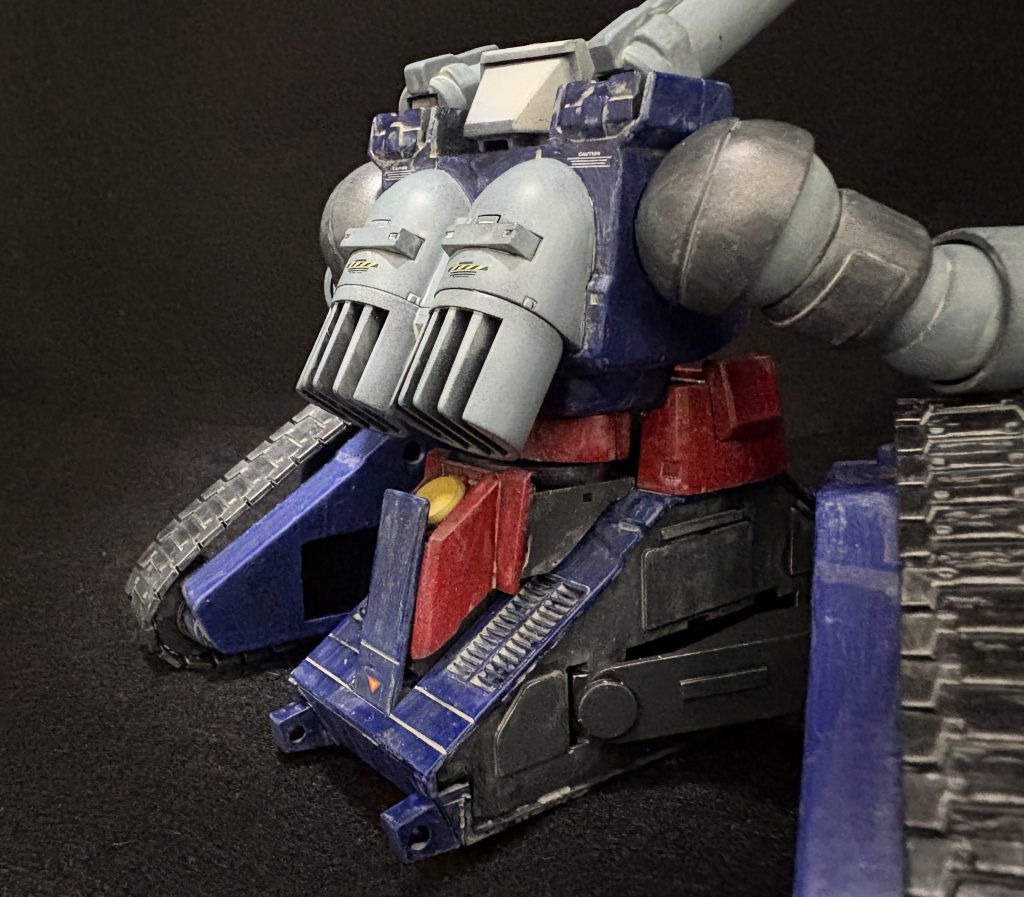 上半身下げた状態を後ろから見たらこんな感じです。