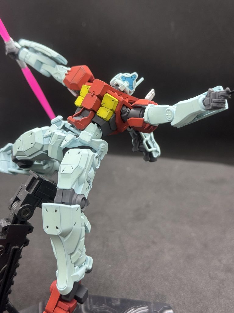 まだあるらしくてな、おかんが言うには、ある作品で腹に穴あけられて破壊されたらしいねんな。ジムやないかい。ジャブローでシャアのズゴックに腹に穴開けられたジムやないかい。あれ歴史的な名場面やないかい。&nbsp;&nbsp;