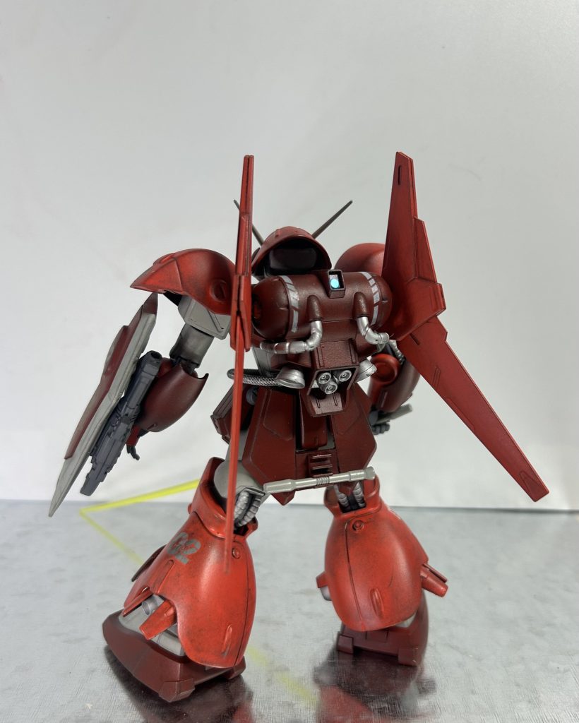 ウイングバインダー。原型機はターンが早いと評されているが、それをさらに突き詰めるために装備されている。また、個々の部位は汎用性のジョイントが使用されており、ビルダー曰く、様々な装備を構想している、とのこと。