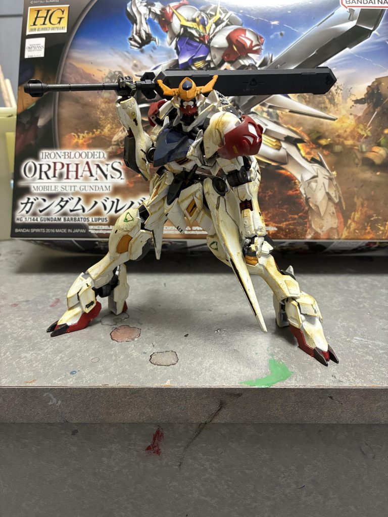 戦闘に行く前のルプス。ポーズが決まってます！！オプションセットがないから、完成じゃないと、息子は言ってます。オプションセット売ってない😢