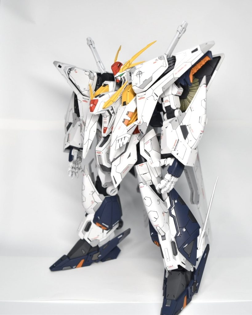 元々一年前に制作していたのでビームサーベルの刃がどっか行っちゃいました…