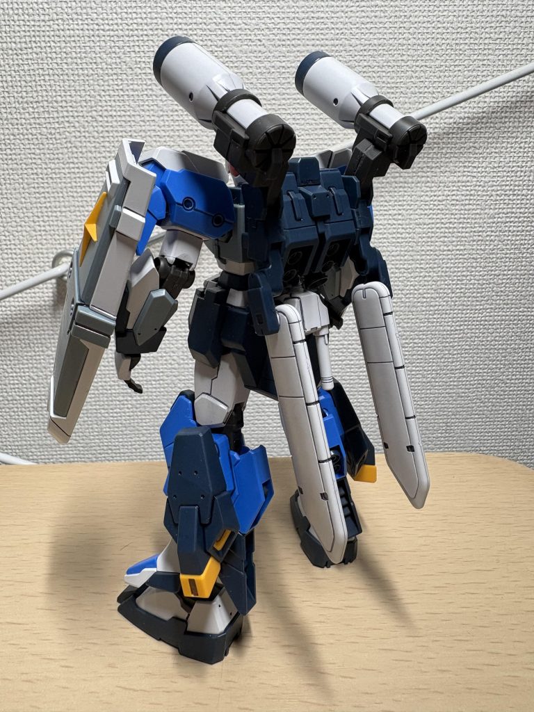 完全息抜き仕上げ。シールド裏だけガンメタ塗ったけど、ほんとそれだけ。