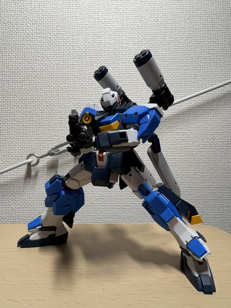 平手があるので、ライフルに添えて