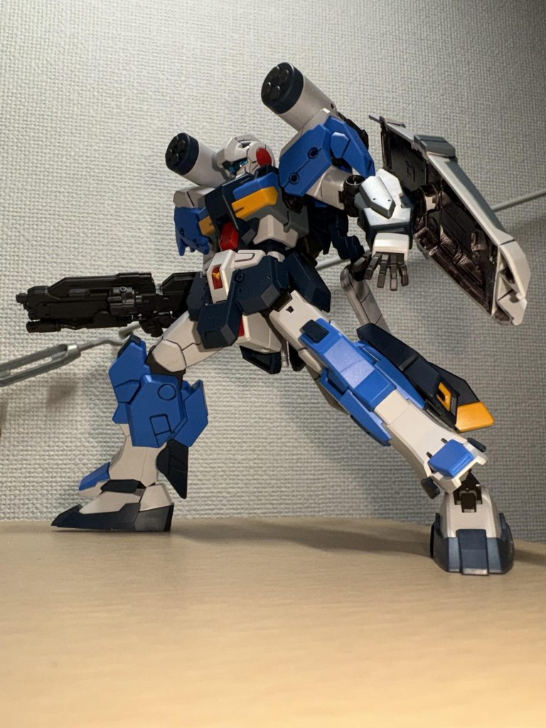 やはり戦記のイメージが強いので。スタンド無しの写真多めで。